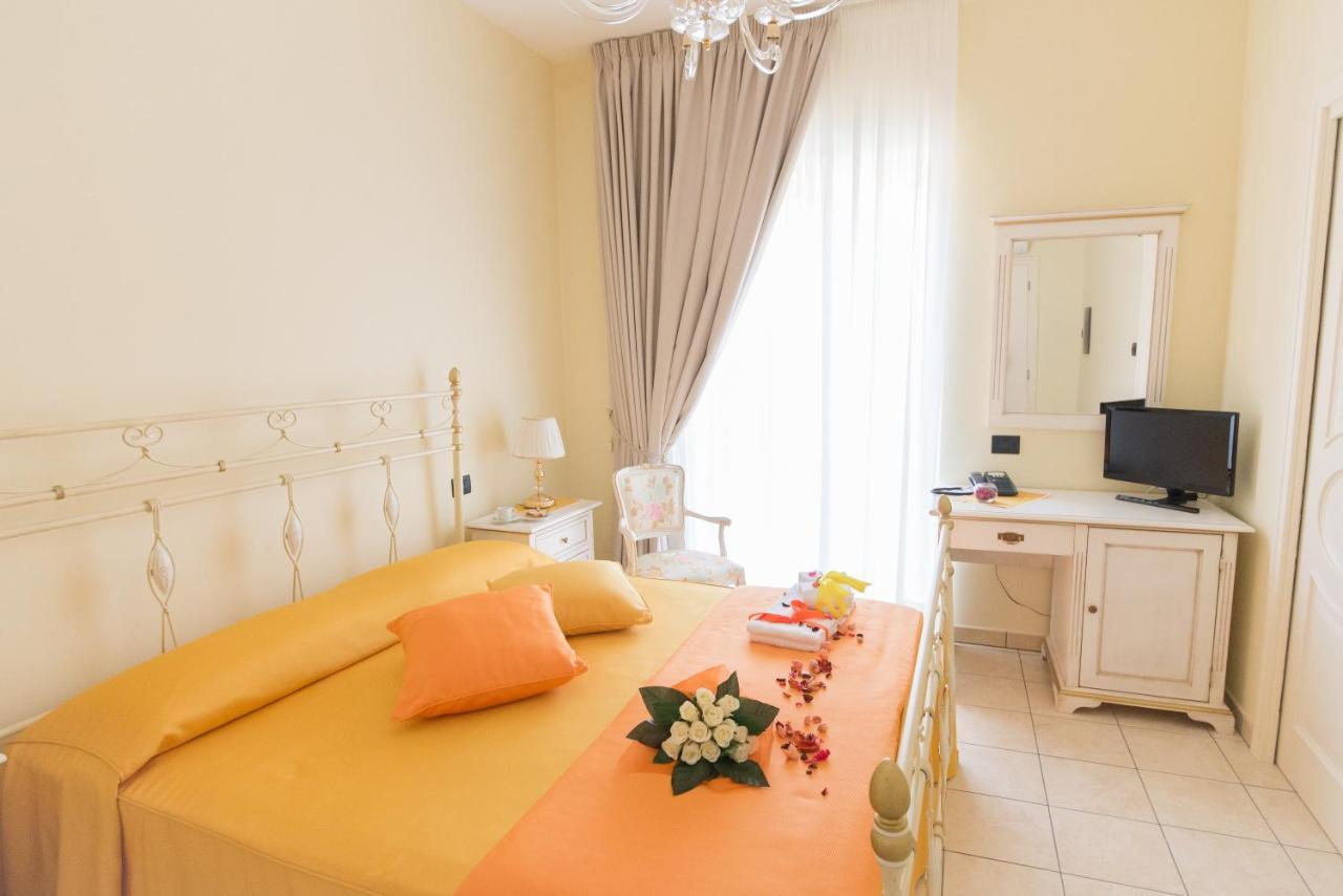 Villa Marchesa Castelnuovo Cilento Екстериор снимка